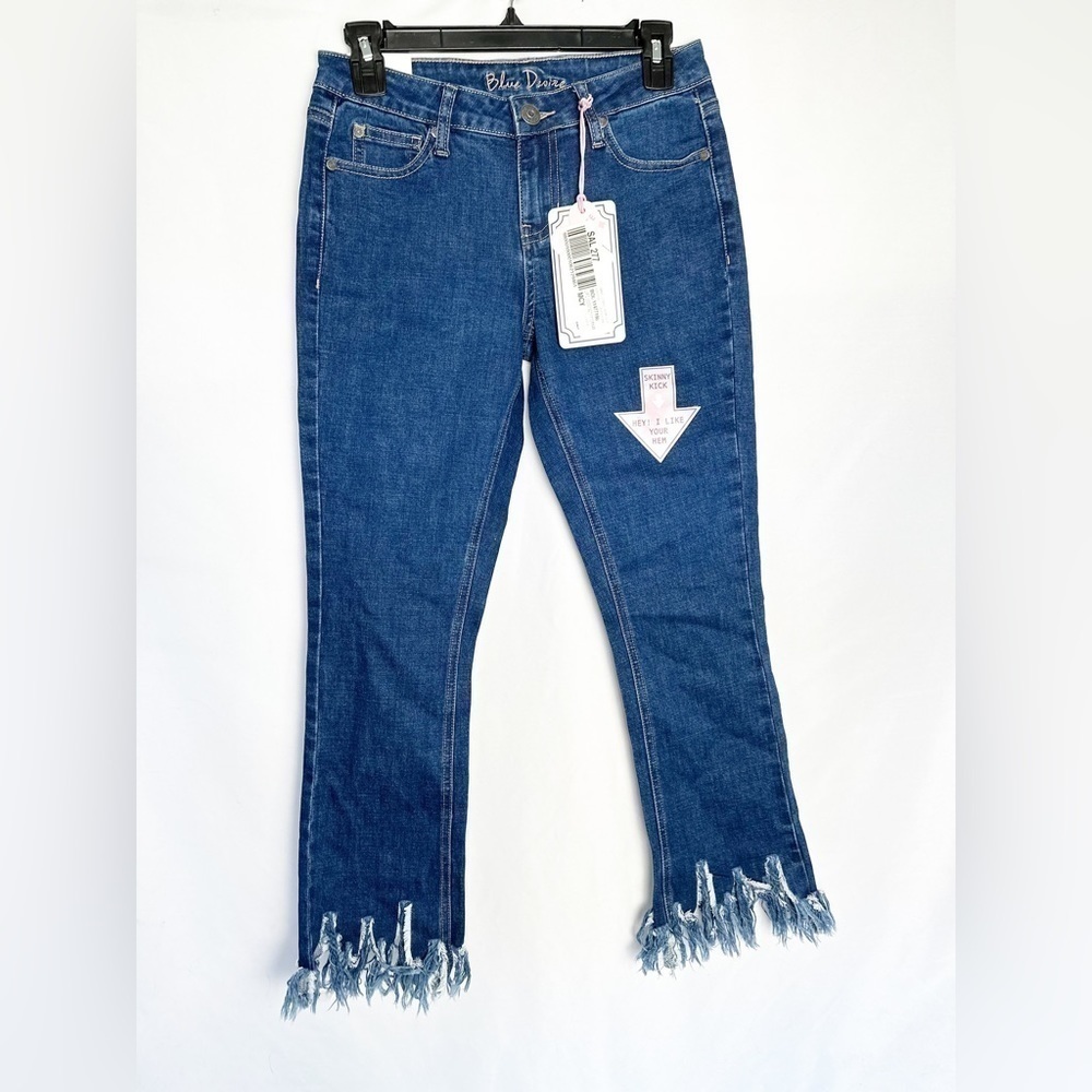 NWT Blue Desire Skinny Kick Mid Rise Frayed Hem Jeans